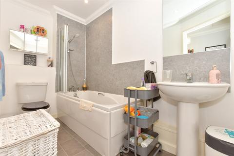 2 bedroom maisonette for sale, Orchard Court, Ashford, Kent