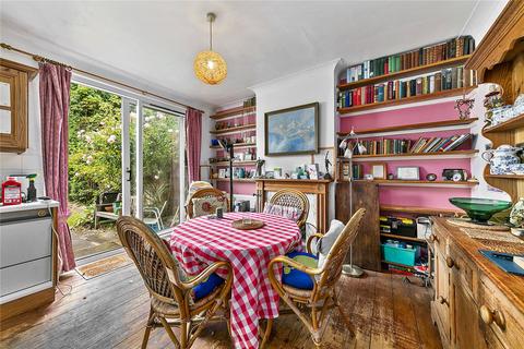 29 The Quadrant, London, SW20 8SW