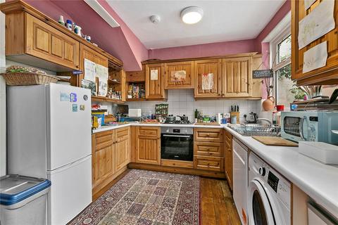 29 The Quadrant, London, SW20 8SW