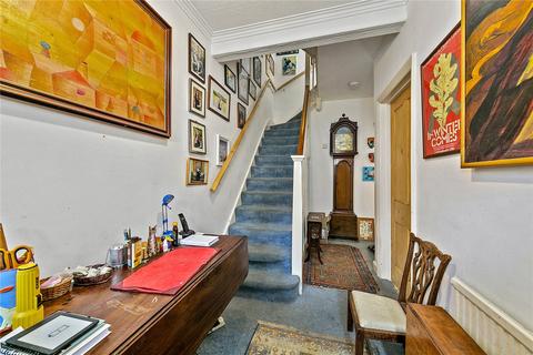 29 The Quadrant, London, SW20 8SW