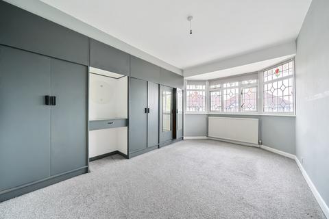1 Rayford Avenue, London, SE12 0NF