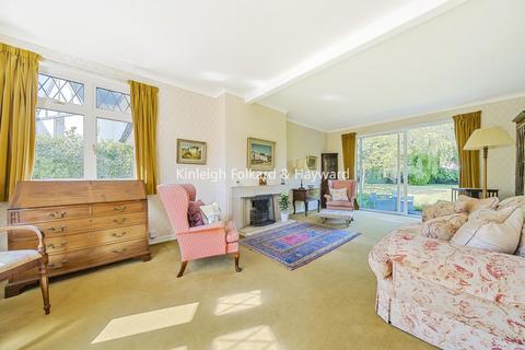 4 bedroom detached house for sale, Oakwood Close, Chislehurst