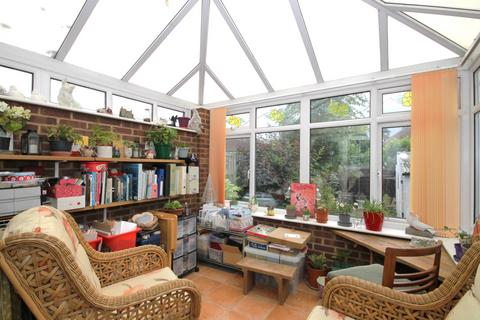 62 Cardinal Avenue, Morden, SM4 4SZ