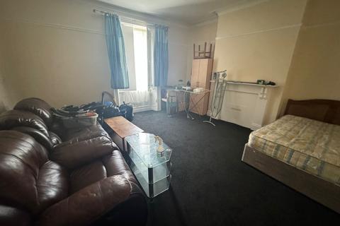 6 bedroom house to rent, 23 York Street, Newastle Upon Tyne NE4