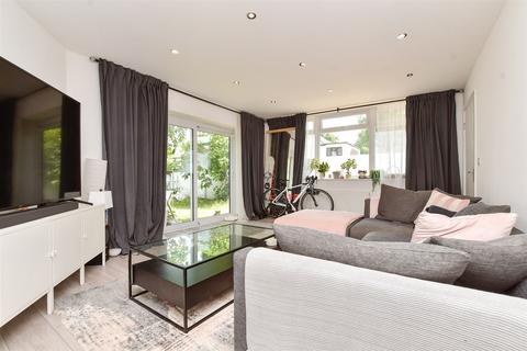 175a Erskine Road, Sutton, SM1 3BN