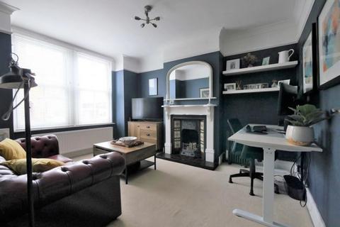 5 Ashmere Grove, Ipswich, IP4 2RE