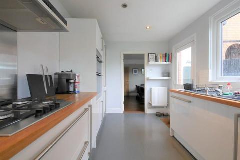 5 Ashmere Grove, Ipswich, IP4 2RE