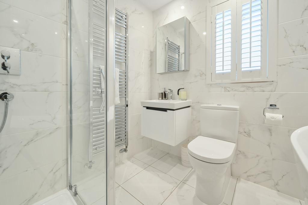 Modern Four Piece Bathroom