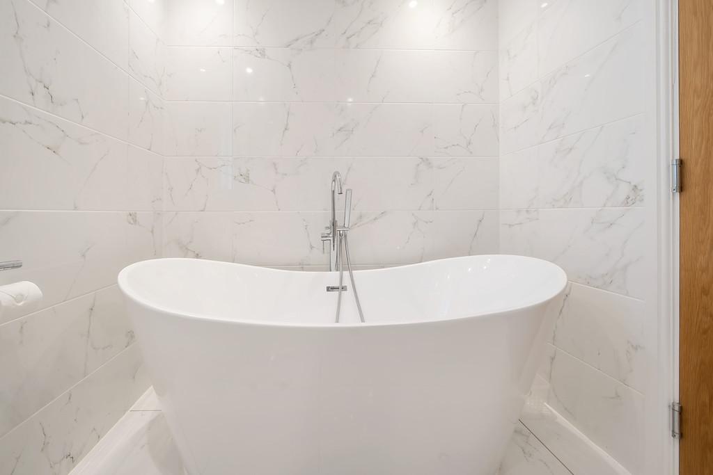 Free Standing Bath