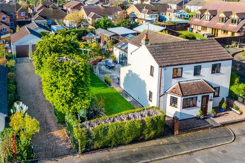 3 bedroom detached house for sale, Victoria Road, Finedon NN9