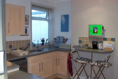 2 bedroom flat for sale, Highcliffe