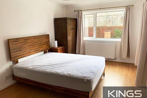 undefined, Shaftesbury Avenue, Southampton
