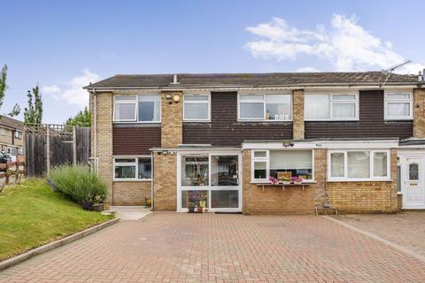 5 bedroom terraced house for sale, Howard Close, London