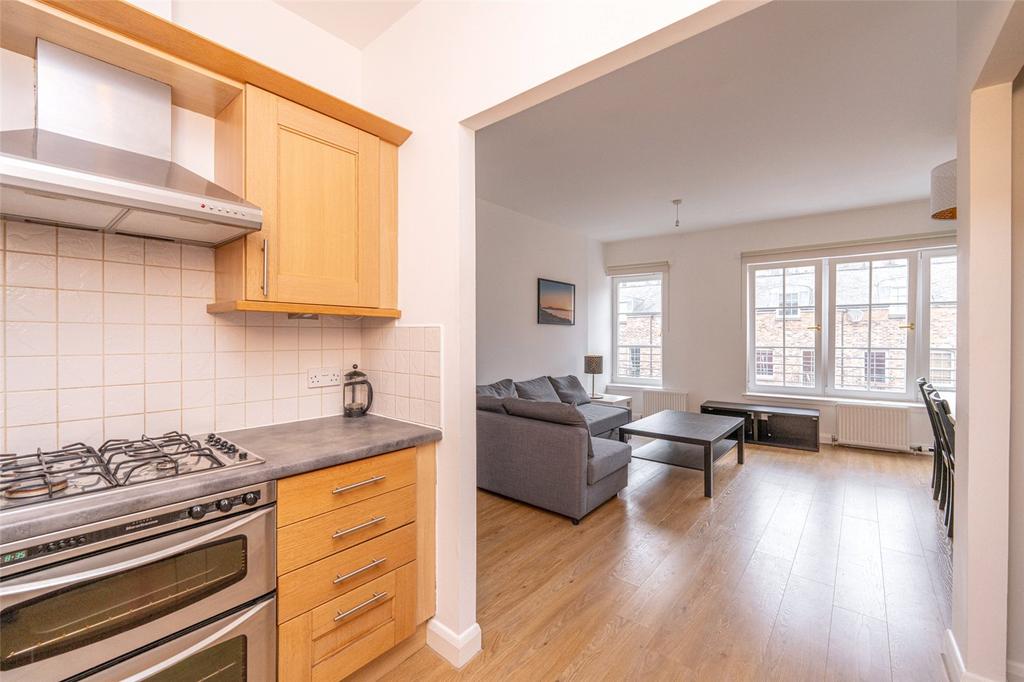 Kitchen Alt