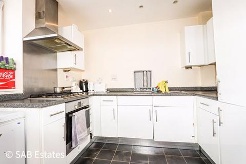 2 bedroom apartment for sale, Taywood Road, Northolt