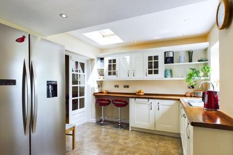 9 Beech Avenue, Bath, BA2 7BA