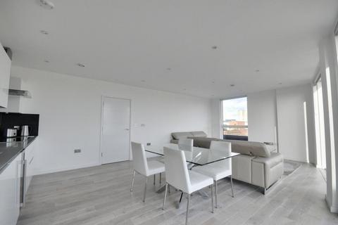 2 bedroom apartment to rent, Malthouse Court, High Street, Brentford