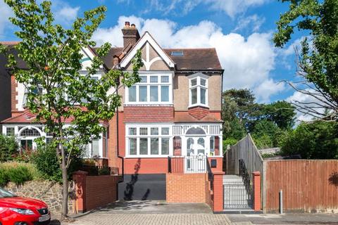 4 bedroom semi-detached house for sale, Amesbury Road ,Bickley, Bromley