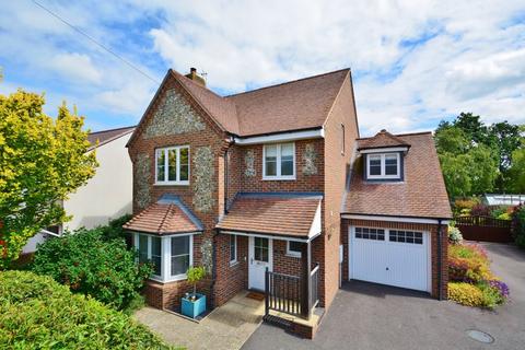 4 bedroom detached house for sale, Thame Road, Longwick