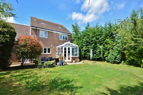 4 bedroom detached house for sale, Thame Road, Longwick