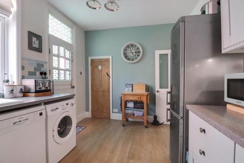 67 Grasmere Road, Lightwater, GU18 5TL