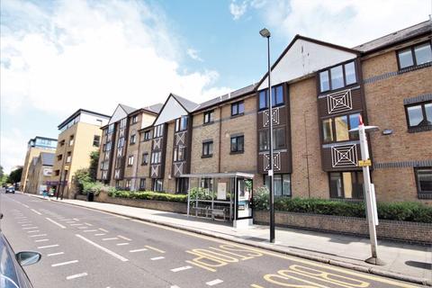 2 bedroom apartment to rent, Tyndale Court, E14