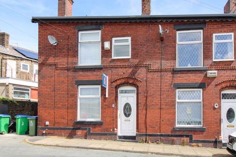 3 bedroom end of terrace house for sale, Wolseley Street, Newhey OL16 3RT