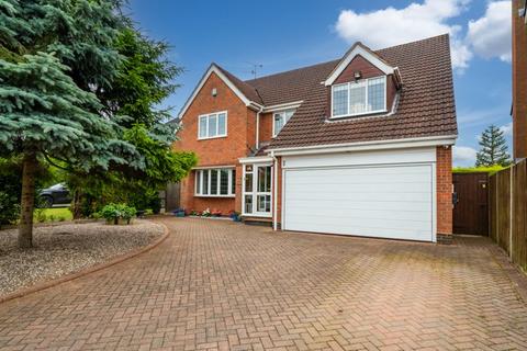 4 bedroom detached house for sale, Stuarts Green, Stourbridge DY9