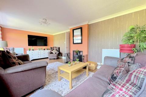 4 bedroom semi-detached house for sale, Stirling Road, Market Lavington, Devizes, Wiltshire, SN10 4DD