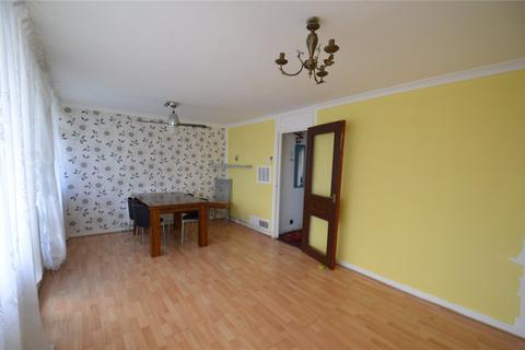 3 bedroom apartment to rent, Cressingham Grove, Sutton, SM1