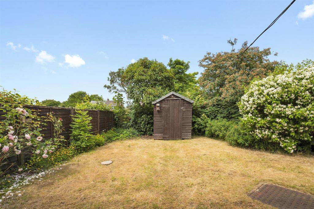 22 Broom Grove 24.jpg