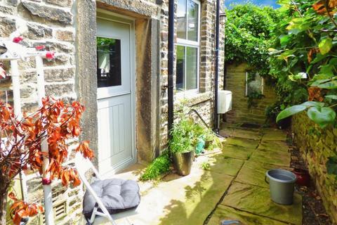 2 bedroom end of terrace house for sale, North View, Cononley. Skipton