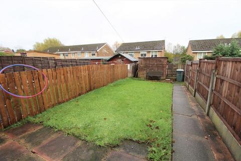 2 bedroom terraced house to rent, Glenwood Drive, Middleton, Manchester, M24 2TW