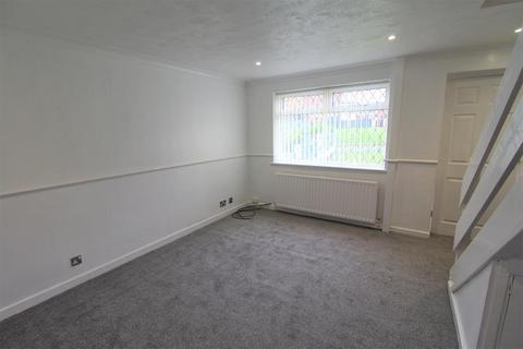 2 bedroom terraced house to rent, Glenwood Drive, Middleton, Manchester, M24 2TW