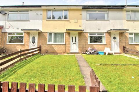2 bedroom terraced house to rent, Glenwood Drive, Middleton M24 2TH