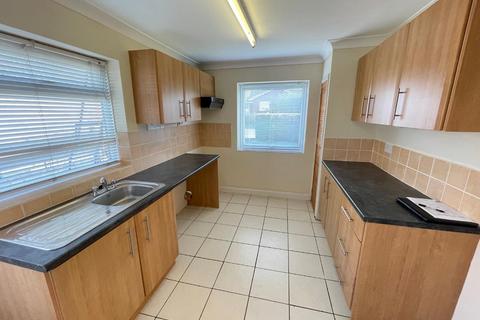 3 bedroom detached bungalow to rent, Caudle Avenue, Lakenheath IP27