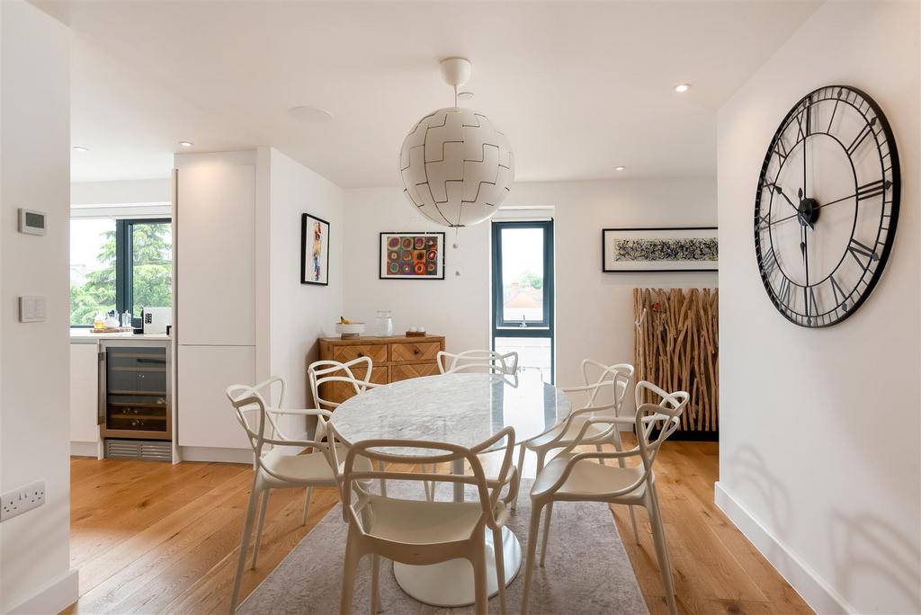 6 Avon Heights-8.jpg
