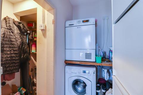 17 Bilton Road, Benfleet, SS7 2HQ