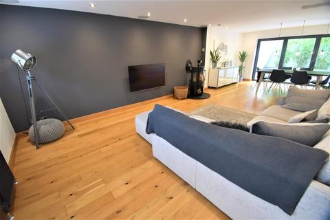 10 Hillside, Portbury, Bristol, BS20 7UD