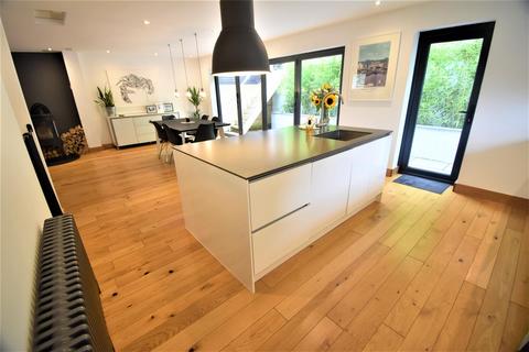 10 Hillside, Portbury, Bristol, BS20 7UD