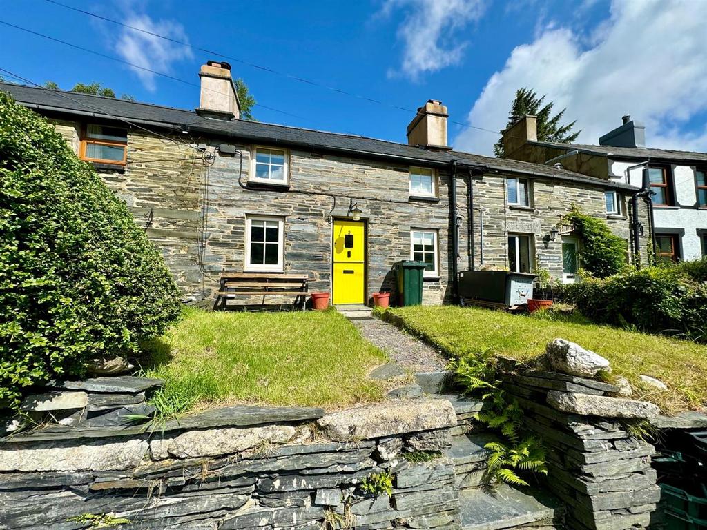 Wesley Terrace, Cwm Penmachno 2 bed terraced house for sale £159,000
