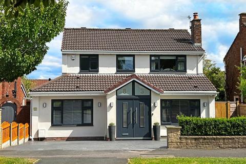 4 bedroom detached house for sale, Briony Avenue, Hale