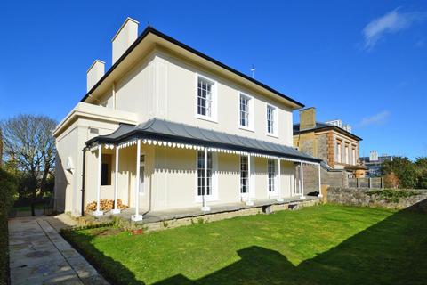 7 bedroom detached house for sale, Spencer Road, Ryde