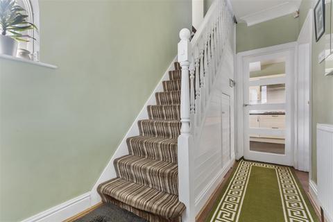 7 Highfield Road, Five Lane Ends, Bradford, BD2 2AU