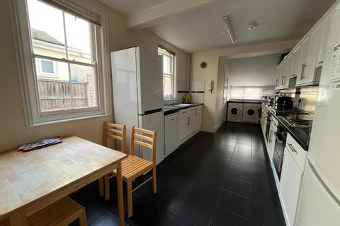 1 bedroom in a house share to rent, Western Avenue, Ashford