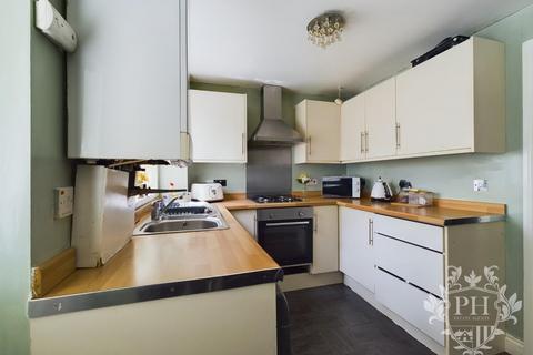 3 bedroom end of terrace house for sale, High Street, Lazenby