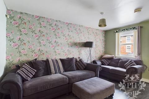 3 bedroom end of terrace house for sale, High Street, Lazenby