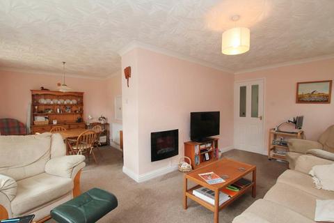 2 bedroom detached bungalow for sale, Andrews Close, Stretham CB6