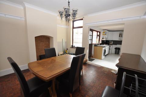 4 bedroom terraced house for sale, Mear Greaves Lane, Burton-On-Trent DE15