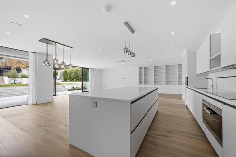 5 bedroom detached house to rent, Copse Hill, Wimbledon, SW20